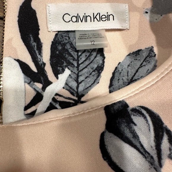 Calvin Klein Blush Floral Print midi dress - Picture 7 of 7